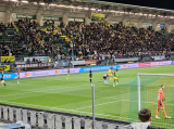 S.K.N.W.K.-jeugd bezoekt wedstrijd uit Keukenkampioendivisie tussen ADO Den Haag en Helmond Sport (12-04-2023) (121/149)